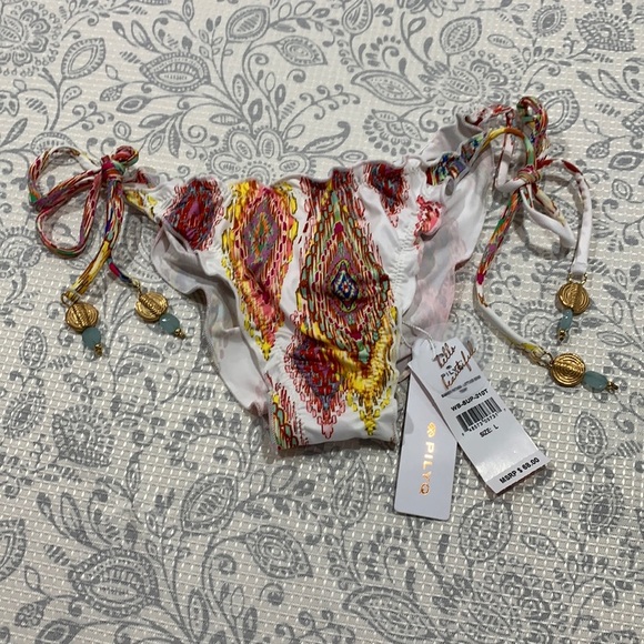 PILYQ Summer Patara Lettuce Edge Bikini Bottom - Picture 1 of 7
